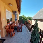 Fenyves Vendeghaz Case de vacanță *
