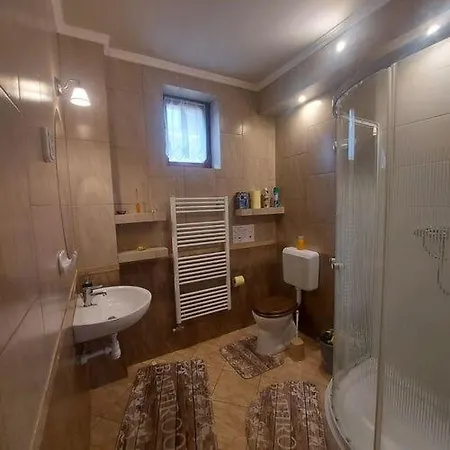 Fenyves Vendeghaz Tapolca