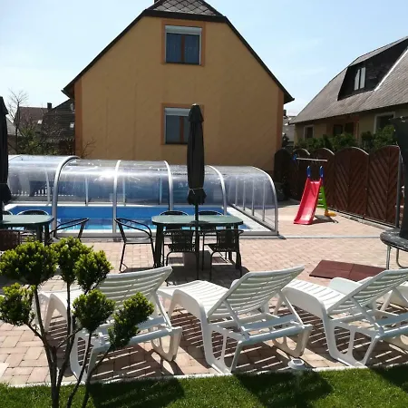 Fenyves Vendeghaz Ferienhaus