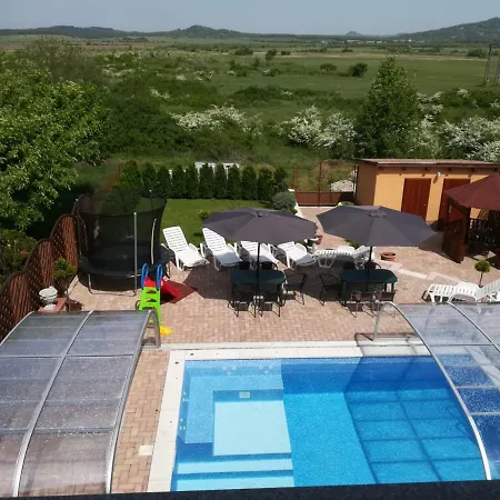 Ferienhaus Fenyves Vendeghaz *